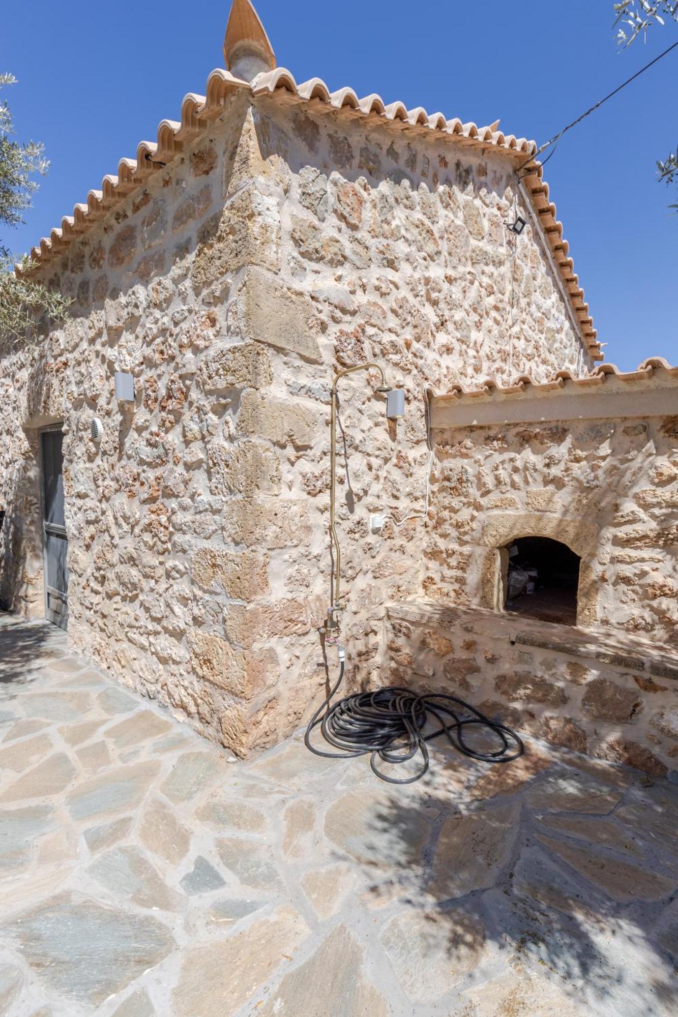 Sonar Deluxe Cottage Plitra Exterior photo